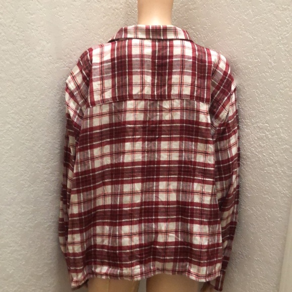 Levi’s Women's Plus Size Maple Cotton Plaid Utility Shirt - Picture 4 of 8